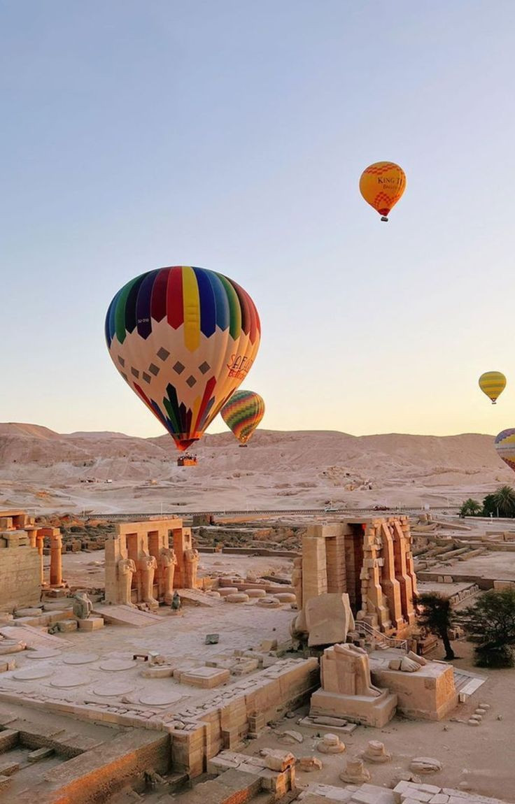 Hot Air Balloon Ride Over Luxor: Complete Guide